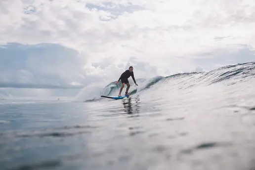 surfing for beginners at aloita resort