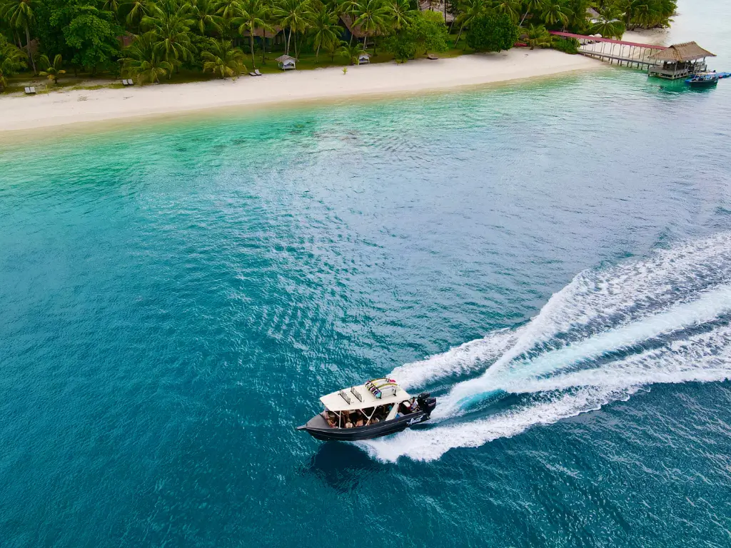 why aloita - mentawai surfing resort